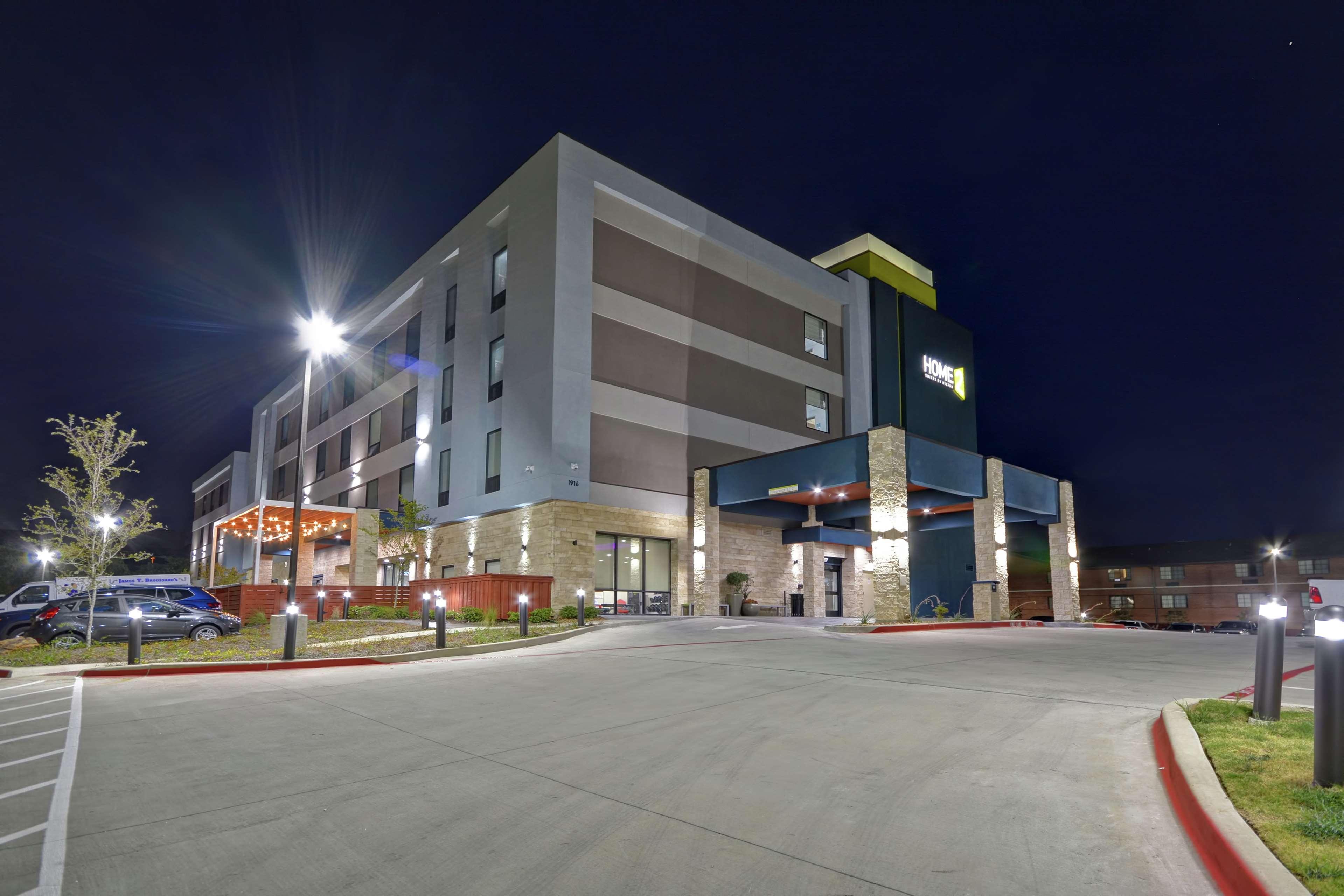 Home2 Suites By Hilton Bedford Dfw West Екстер'єр фото